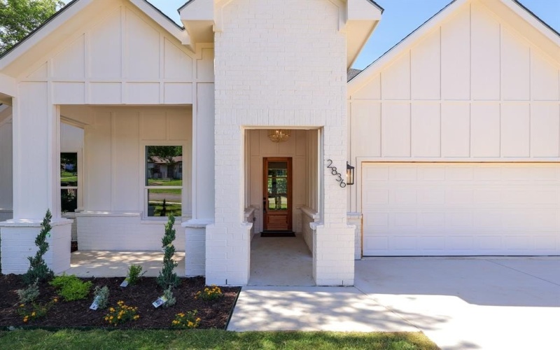 2836 Avenue L, Fort Worth, TX 76105, 4 Bedrooms Bedrooms, ,2 BathroomsBathrooms,Residential,For Sale,2836 Avenue L,20944207