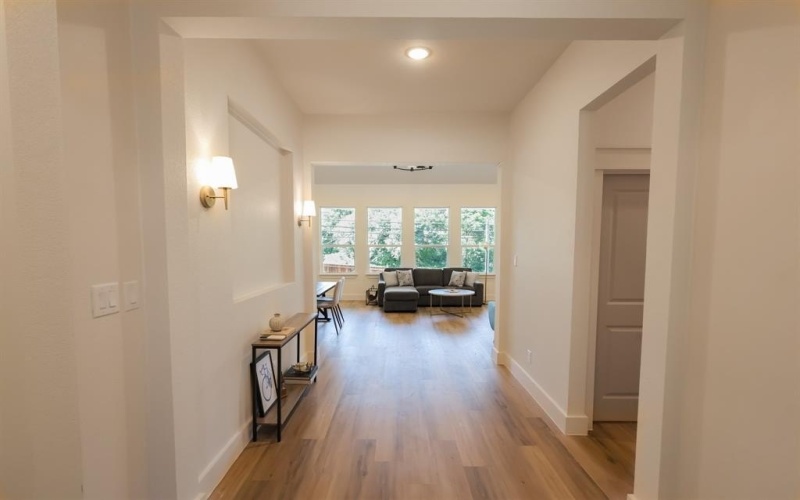 2836 Avenue L, Fort Worth, TX 76105, 4 Bedrooms Bedrooms, ,2 BathroomsBathrooms,Residential,For Sale,2836 Avenue L,20944207