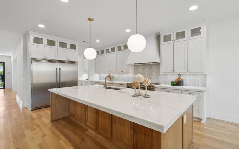 3857 Davila, Dallas, TX 75220, 5 Bedrooms Bedrooms, ,5 BathroomsBathrooms,Residential Lease,For Rent,3857 Davila,20947223