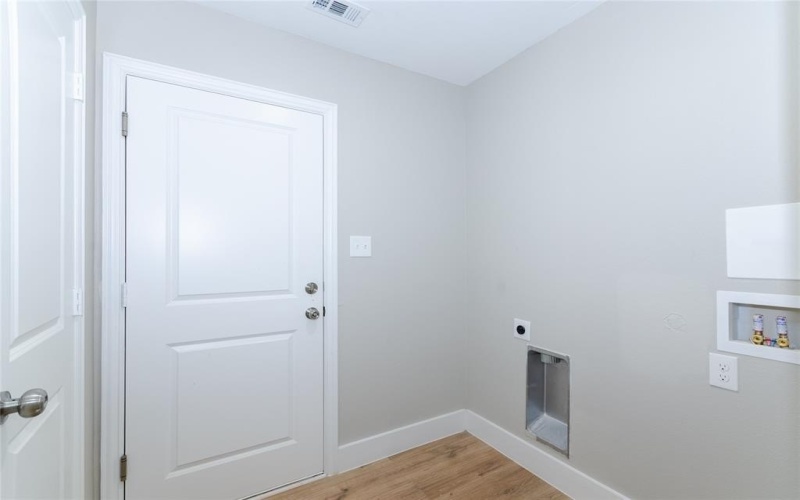 1008 S Throckmorton Street, Sherman, TX 75090, 4 Habitaciones Habitaciones , ,2 BañosBaños,Residential Lease,En Alquiler,1008 S Throckmorton Street,20947243