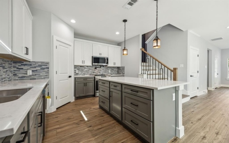 4002 ROBERT L PARISH SR Avenue, Dallas, TX 75210, 3 Bedrooms Bedrooms, ,2 BathroomsBathrooms,Residential,For Sale,4002 ROBERT L PARISH SR Avenue,20944563