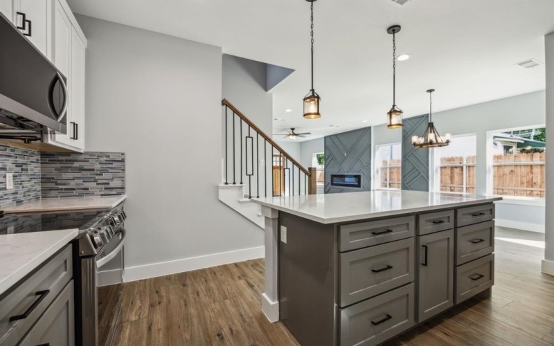 4002 ROBERT L PARISH SR Avenue, Dallas, TX 75210, 3 Bedrooms Bedrooms, ,2 BathroomsBathrooms,Residential,For Sale,4002 ROBERT L PARISH SR Avenue,20944563