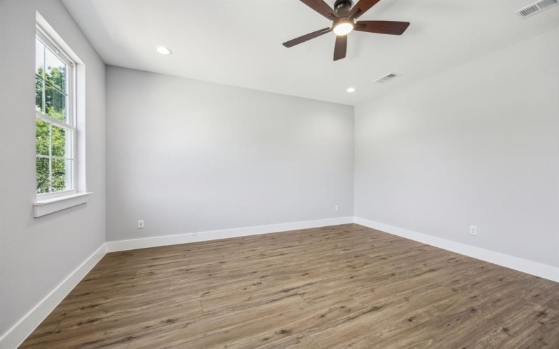 4002 ROBERT L PARISH SR Avenue, Dallas, TX 75210, 3 Bedrooms Bedrooms, ,2 BathroomsBathrooms,Residential,For Sale,4002 ROBERT L PARISH SR Avenue,20944563