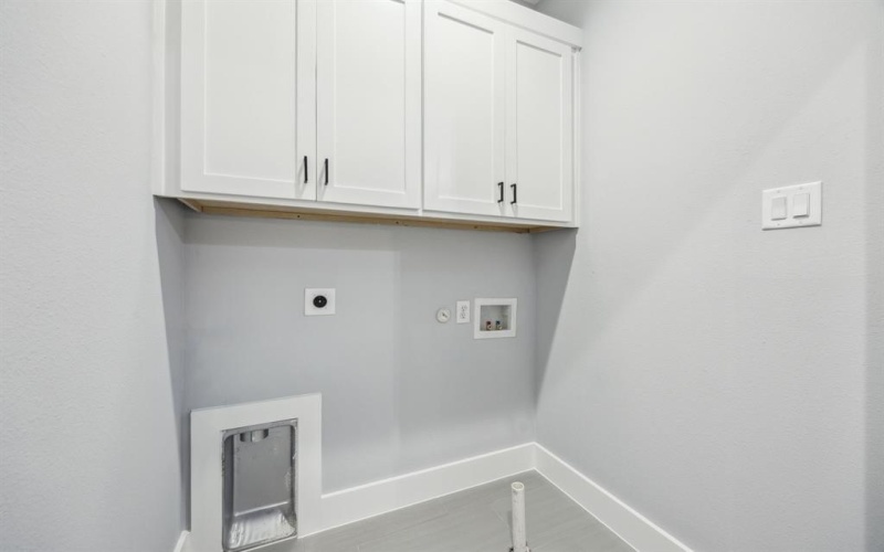 4002 ROBERT L PARISH SR Avenue, Dallas, TX 75210, 3 Bedrooms Bedrooms, ,2 BathroomsBathrooms,Residential,For Sale,4002 ROBERT L PARISH SR Avenue,20944563