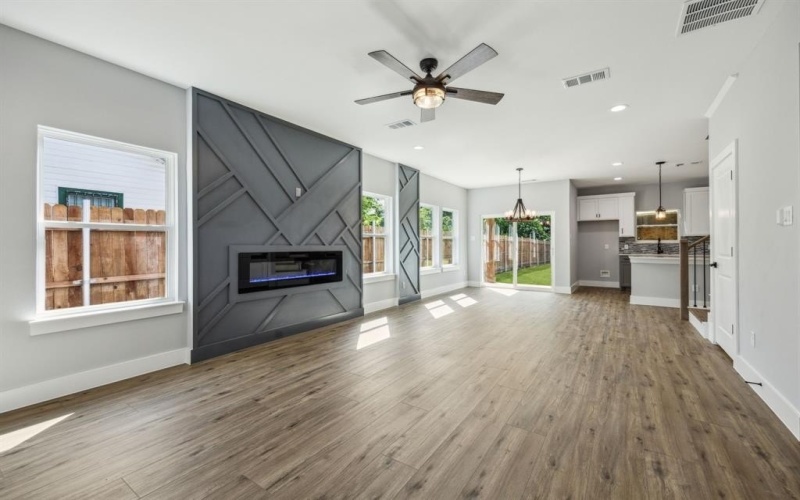 4002 ROBERT L PARISH SR Avenue, Dallas, TX 75210, 3 Bedrooms Bedrooms, ,2 BathroomsBathrooms,Residential,For Sale,4002 ROBERT L PARISH SR Avenue,20944563