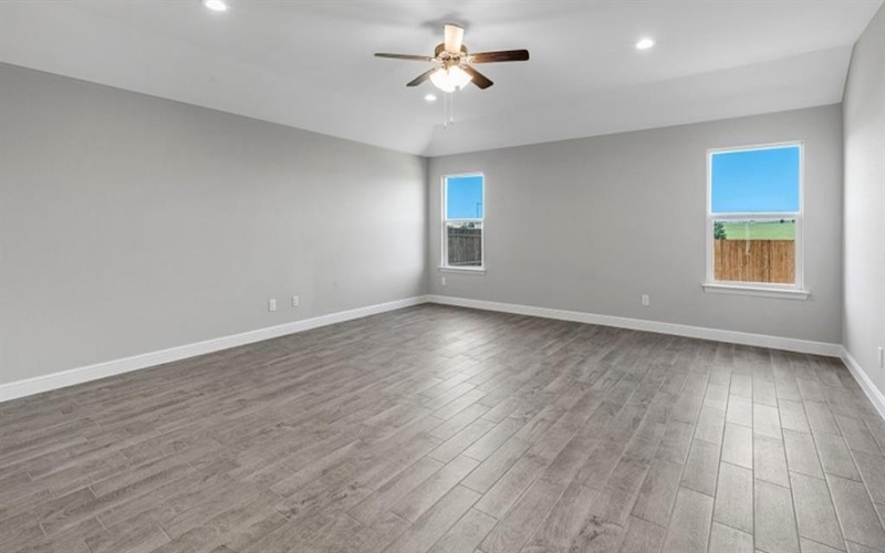 1161 KEYSTONE Drive, Granbury, TX 76048, 4 Bedrooms Bedrooms, ,2 BathroomsBathrooms,Residential,For Sale,1161 KEYSTONE Drive,20945310