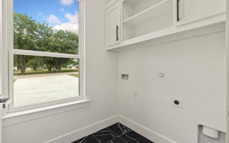 301 Bay Court, Gun Barrel City, TX 75156, 4 Bedrooms Bedrooms, ,2 BathroomsBathrooms,Residential,For Sale,301 Bay Court,20947358