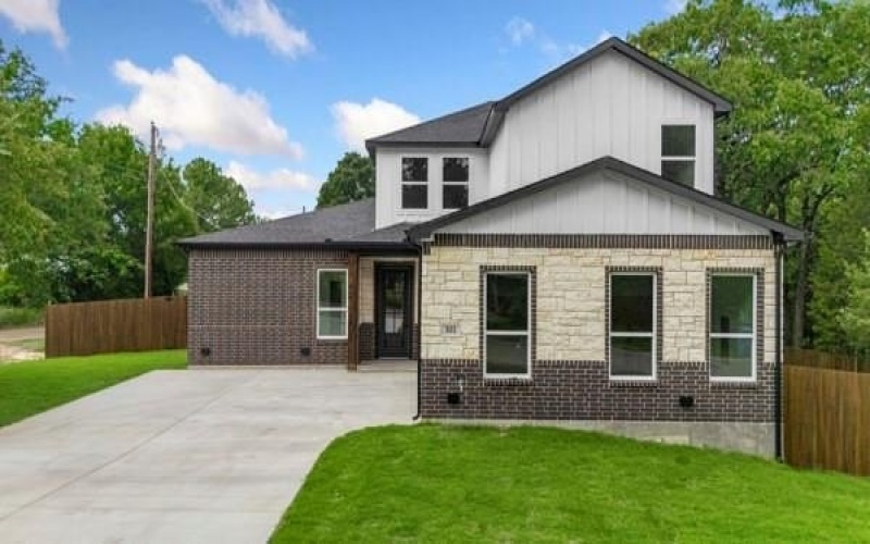 301 Bay Court, Gun Barrel City, TX 75156, 4 Bedrooms Bedrooms, ,2 BathroomsBathrooms,Residential,For Sale,301 Bay Court,20947358