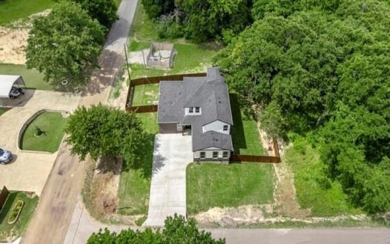 301 Bay Court, Gun Barrel City, TX 75156, 4 Bedrooms Bedrooms, ,2 BathroomsBathrooms,Residential,For Sale,301 Bay Court,20947358