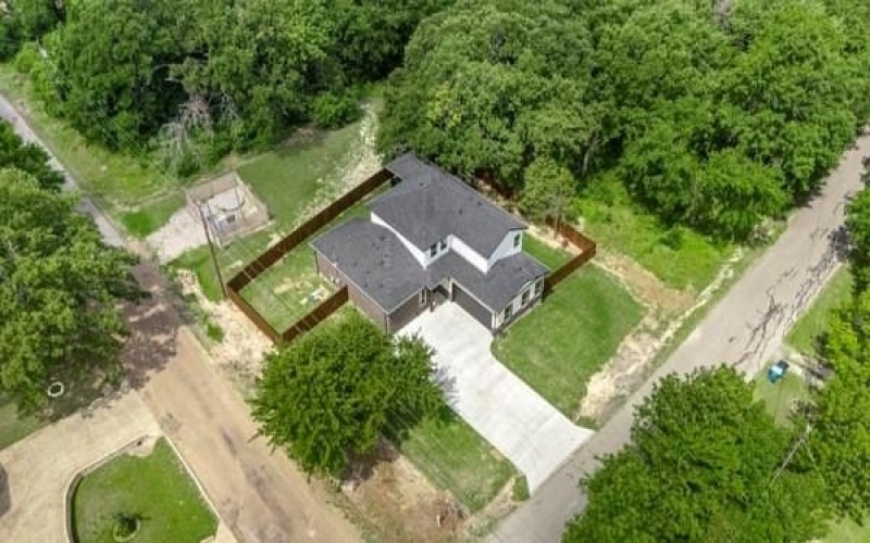 301 Bay Court, Gun Barrel City, TX 75156, 4 Bedrooms Bedrooms, ,2 BathroomsBathrooms,Residential,For Sale,301 Bay Court,20947358