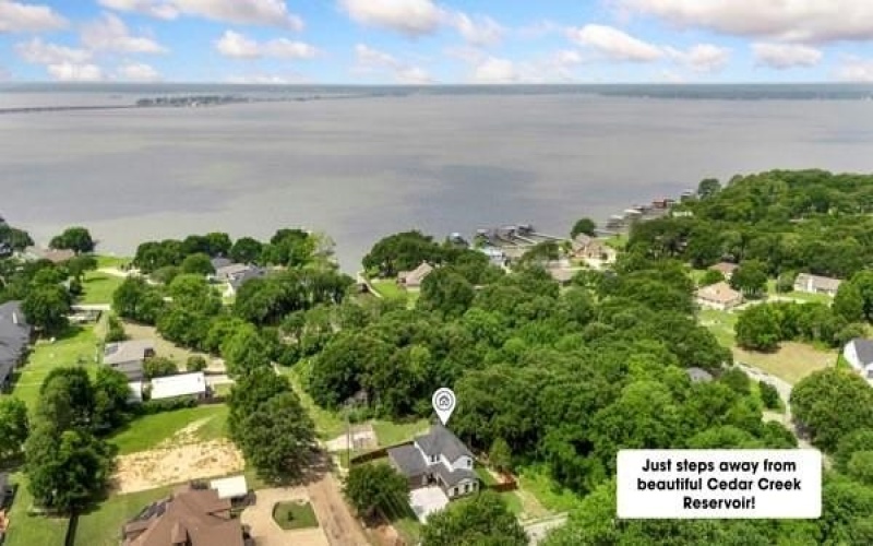 301 Bay Court, Gun Barrel City, TX 75156, 4 Bedrooms Bedrooms, ,2 BathroomsBathrooms,Residential,For Sale,301 Bay Court,20947358