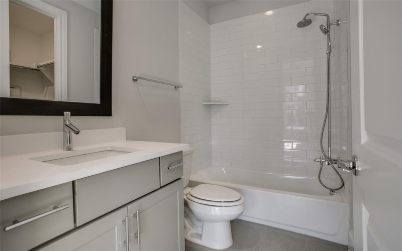 4657 New Water Lane, Dallas, TX 75219, 3 Habitaciones Habitaciones , ,3 BañosBaños,Residential,En Venta,4657 New Water Lane,20945167