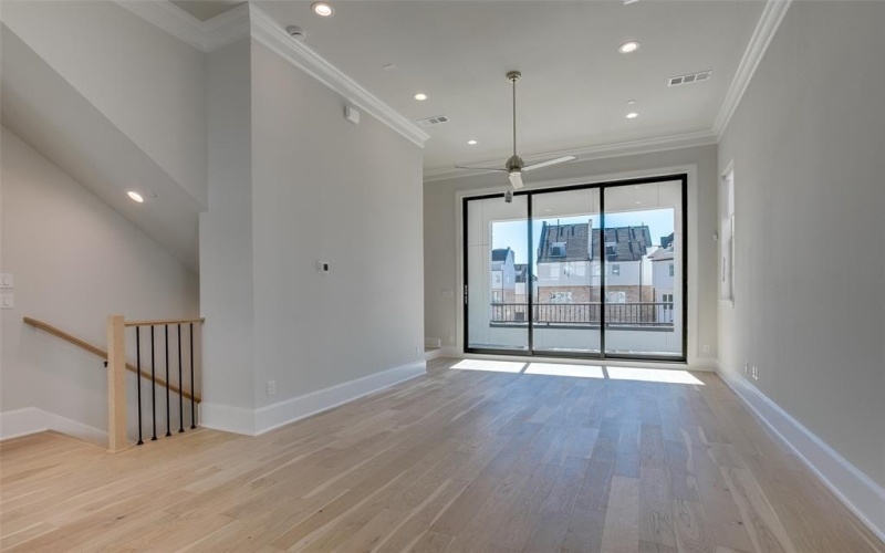 4657 New Water Lane, Dallas, TX 75219, 3 Habitaciones Habitaciones , ,3 BañosBaños,Residential,En Venta,4657 New Water Lane,20945167