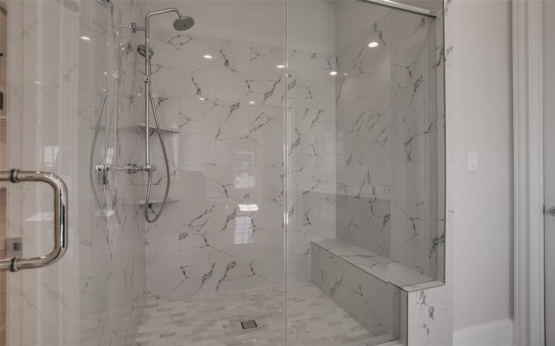 4657 New Water Lane, Dallas, TX 75219, 3 Habitaciones Habitaciones , ,3 BañosBaños,Residential,En Venta,4657 New Water Lane,20945167