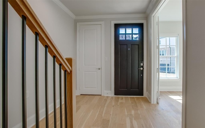 4657 New Water Lane, Dallas, TX 75219, 3 Habitaciones Habitaciones , ,3 BañosBaños,Residential,En Venta,4657 New Water Lane,20945167