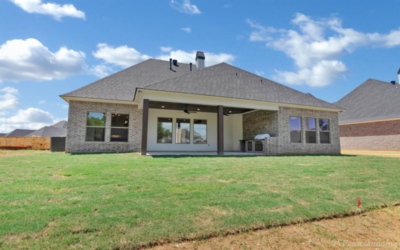 507 Cocodrie Drive, Bossier City, LA 71112, 5 Bedrooms Bedrooms, ,3 BathroomsBathrooms,Residential,For Sale,507 Cocodrie Drive,20946289