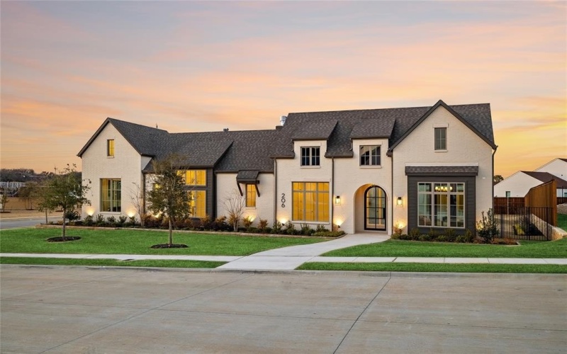 206 Laila Court, Colleyville, TX 76034, 4 Bedrooms Bedrooms, ,5 BathroomsBathrooms,Residential,For Sale,206 Laila Court,20945413