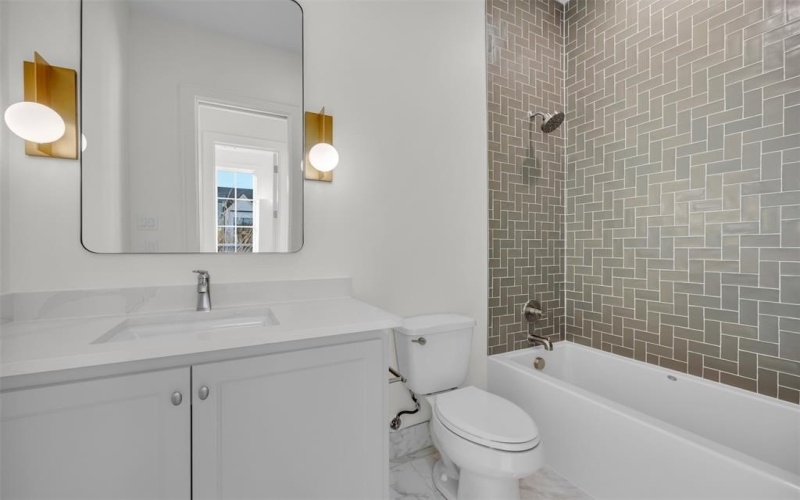 206 Laila Court, Colleyville, TX 76034, 4 Bedrooms Bedrooms, ,5 BathroomsBathrooms,Residential,For Sale,206 Laila Court,20945413