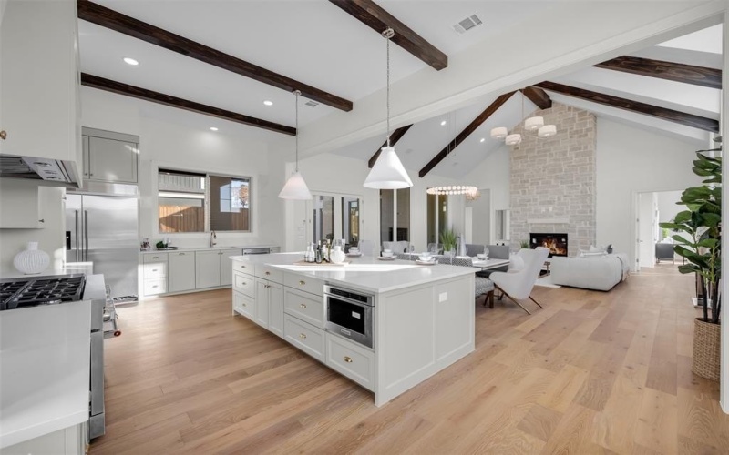 206 Laila Court, Colleyville, TX 76034, 4 Bedrooms Bedrooms, ,5 BathroomsBathrooms,Residential,For Sale,206 Laila Court,20945413