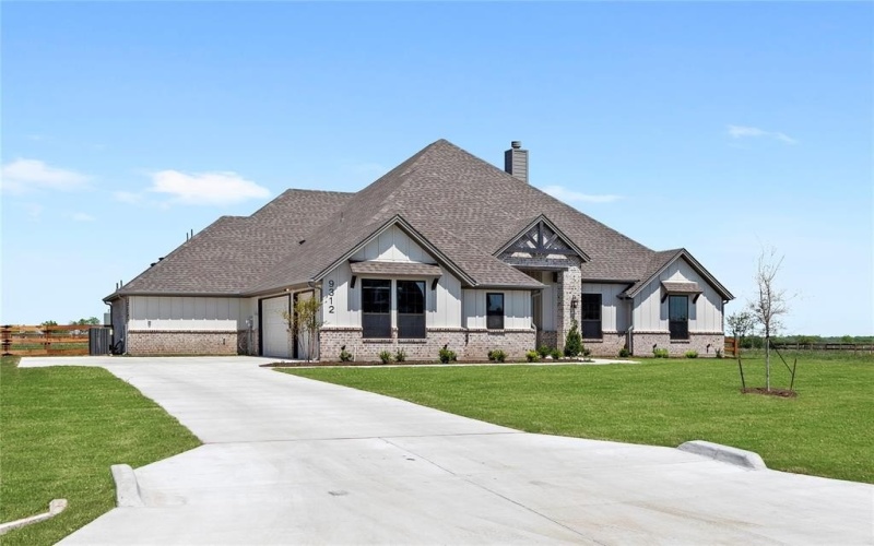9312 Bluestem Lane, Dish, TX 76247, 5 Bedrooms Bedrooms, ,3 BathroomsBathrooms,Residential,For Sale,9312 Bluestem Lane,20946844