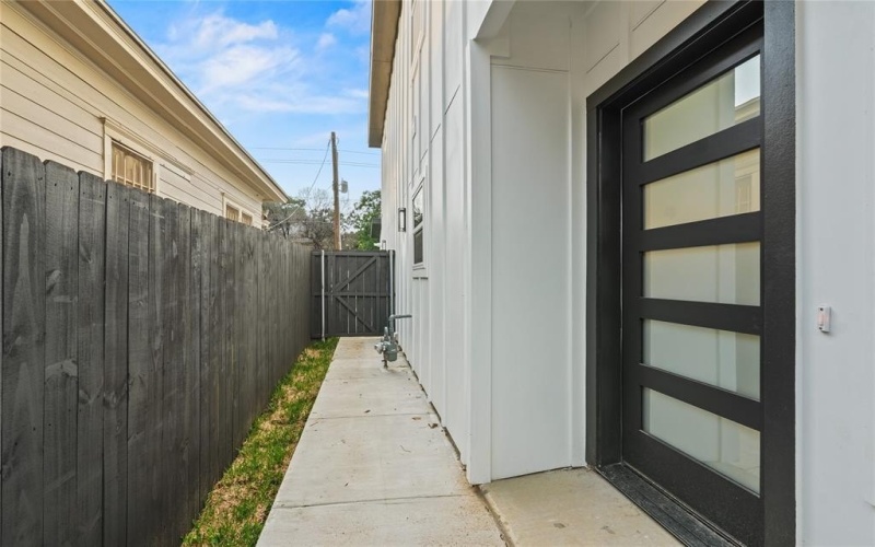 1310/ 1312 Coleman Avenue, Dallas, TX 75215, 6 Bedrooms Bedrooms, ,5 BathroomsBathrooms,Residential Multi Family,For Sale,1310/ 1312 Coleman Avenue,20947186