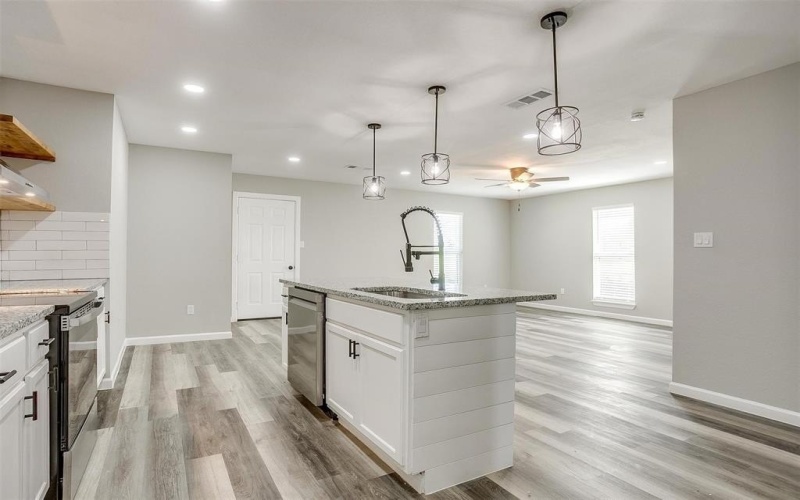 116 Kentucky, Walnut Springs, TX 76690, 3 Bedrooms Bedrooms, ,2 BathroomsBathrooms,Residential Lease,For Rent,116 Kentucky,20938747