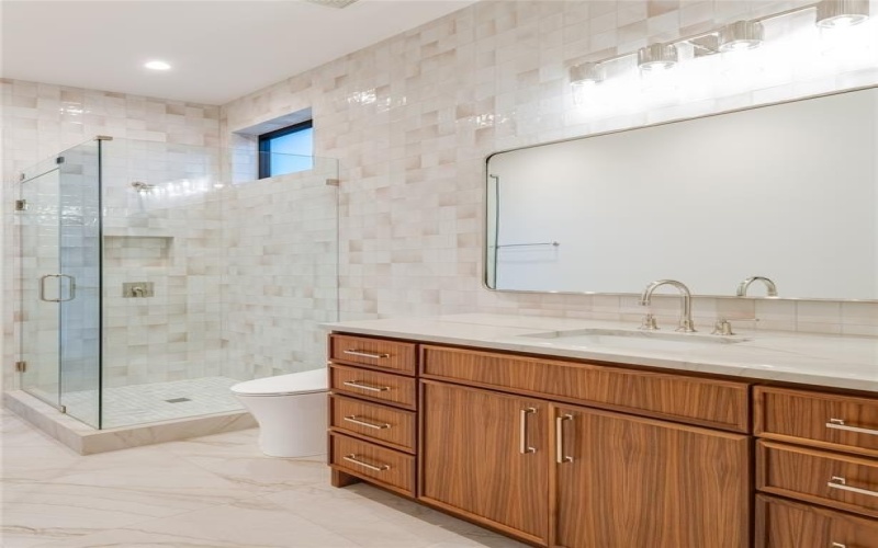 6814 Glendora Avenue, Dallas, TX 75230, 5 Bedrooms Bedrooms, ,7 BathroomsBathrooms,Residential,For Sale,6814 Glendora Avenue,20916987