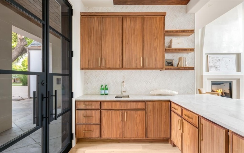 6814 Glendora Avenue, Dallas, TX 75230, 5 Bedrooms Bedrooms, ,7 BathroomsBathrooms,Residential,For Sale,6814 Glendora Avenue,20916987