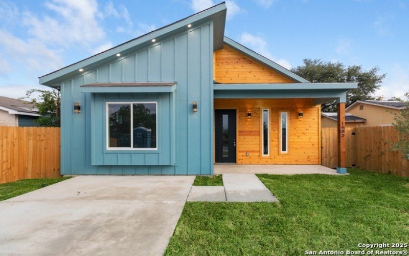 1422 Sherman, San Antonio, TX 78202, 3 Bedrooms Bedrooms, ,2 BathroomsBathrooms,Residential,For Sale,1422 Sherman,1869854