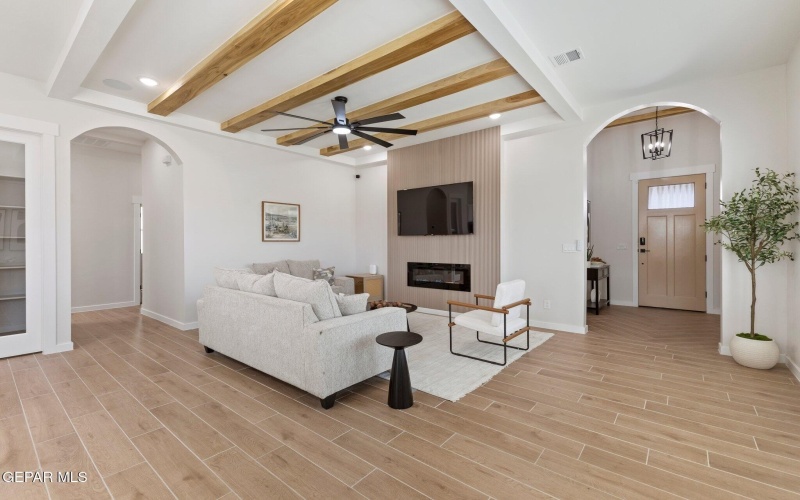 1425 DYLAN Place, El Paso, TX 79928, 4 Bedrooms Bedrooms, ,3 BathroomsBathrooms,Residential,For Sale,1425 DYLAN Place,923229
