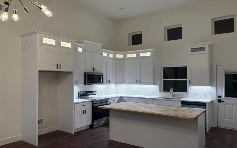 5518 Cold Water Trail, Granbury, TX 76048, 3 Habitaciones Habitaciones , ,2 BañosBaños,Residential,En Venta,5518 Cold Water Trail,20939957