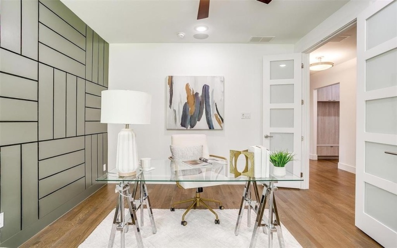3916 W 5th Street, Fort Worth, TX 76107, 4 Habitaciones Habitaciones , ,3 BañosBaños,Residential,En Venta,3916 W 5th Street,20947416