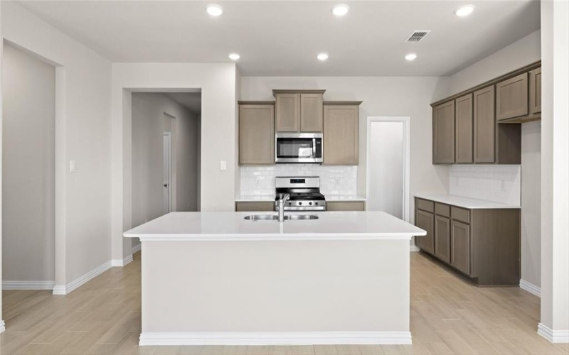 1109 Rushing Court, Aubrey, TX 76227, 3 Habitaciones Habitaciones , ,2 BañosBaños,Residential,En Venta,1109 Rushing Court,20947474