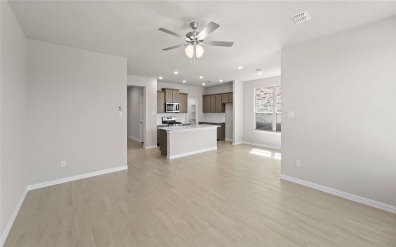 1109 Rushing Court, Aubrey, TX 76227, 3 Habitaciones Habitaciones , ,2 BañosBaños,Residential,En Venta,1109 Rushing Court,20947474