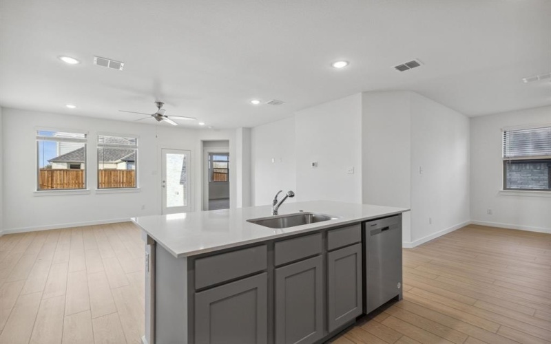 238 Twin View Vista Drive, Lavon, TX 75166, 4 Bedrooms Bedrooms, ,2 BathroomsBathrooms,Residential,For Sale,238 Twin View Vista Drive,20947501