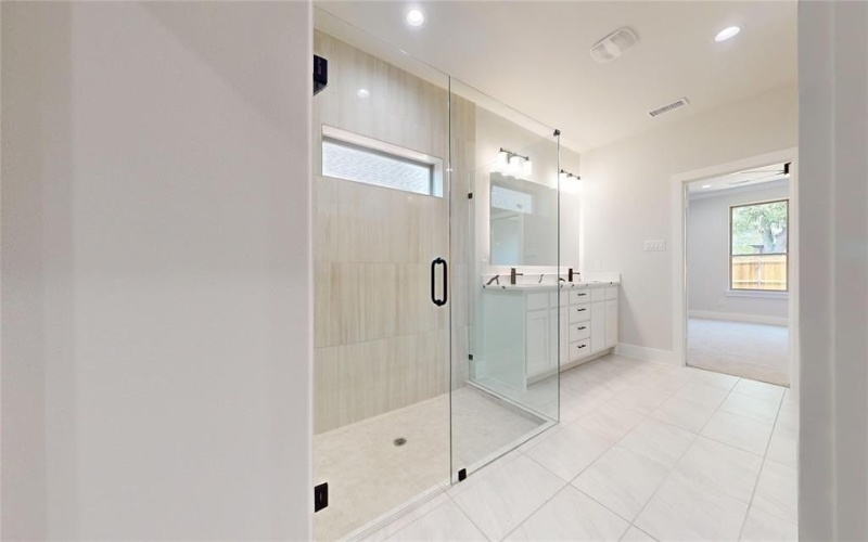 6857 Rutland Drive, Arlington, TX 76002, 4 Bedrooms Bedrooms, ,3 BathroomsBathrooms,Residential,For Sale,6857 Rutland Drive,20947509