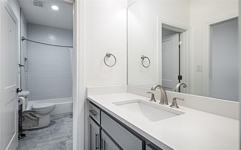 5067 Gaston Avenue, Dallas, TX 75214, 3 Bedrooms Bedrooms, ,2 BathroomsBathrooms,Residential,For Sale,5067 Gaston Avenue,20932732