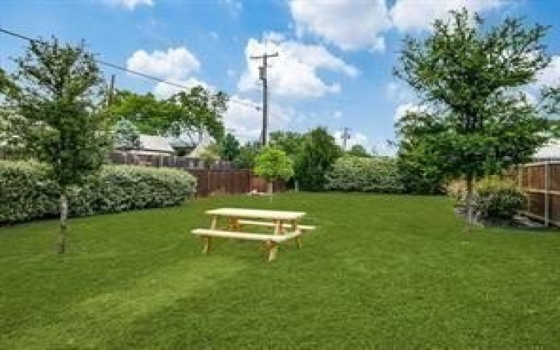 5067 Gaston Avenue, Dallas, TX 75214, 3 Bedrooms Bedrooms, ,2 BathroomsBathrooms,Residential,For Sale,5067 Gaston Avenue,20932732