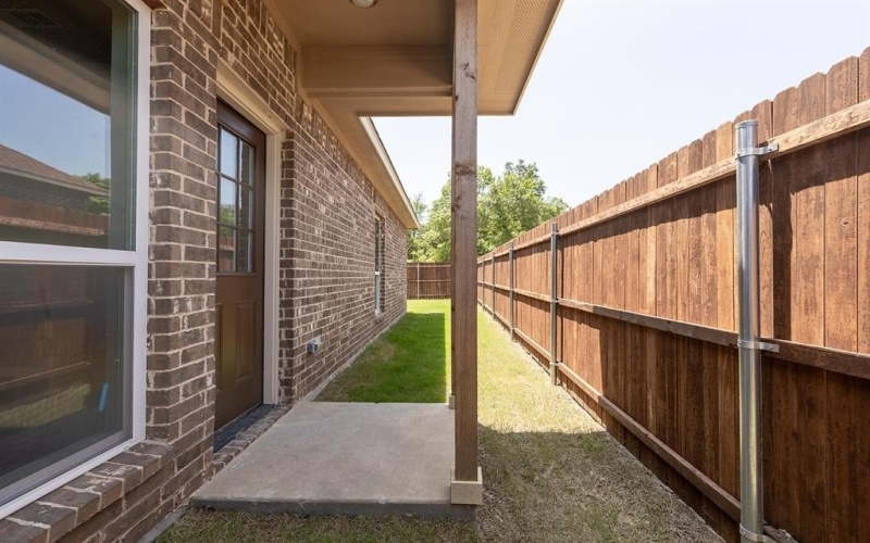 1435 Vine St, Weatherford, TX 76086, 4 Bedrooms Bedrooms, ,2 BathroomsBathrooms,Residential,For Sale,1435 Vine St,20932958