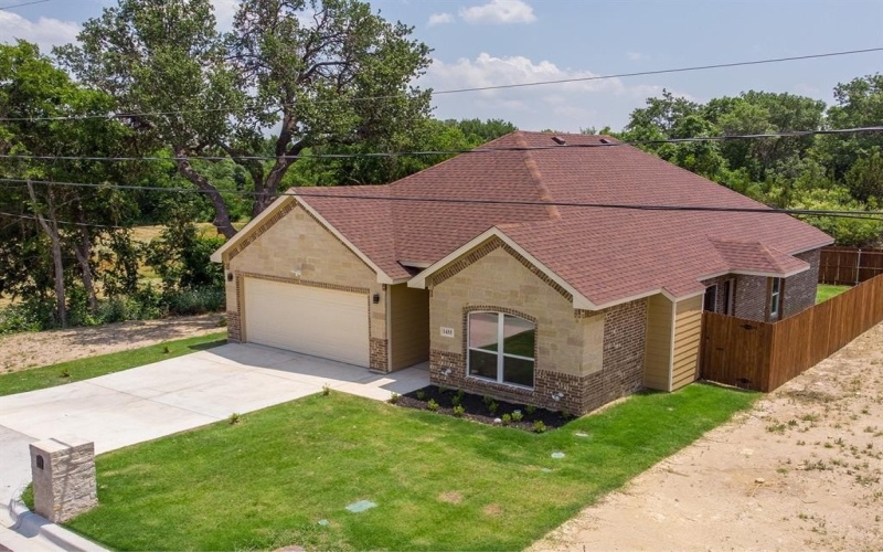 1435 Vine St, Weatherford, TX 76086, 4 Bedrooms Bedrooms, ,2 BathroomsBathrooms,Residential,For Sale,1435 Vine St,20932958