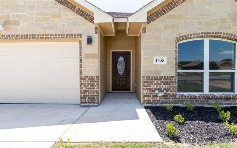 1435 Vine St, Weatherford, TX 76086, 4 Bedrooms Bedrooms, ,2 BathroomsBathrooms,Residential,For Sale,1435 Vine St,20932958