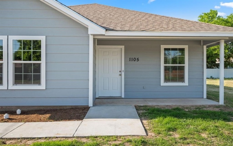 1105 SE 14th Street, Mineral Wells, TX 76067, 3 Bedrooms Bedrooms, ,2 BathroomsBathrooms,Residential,For Sale,1105 SE 14th Street,20947255