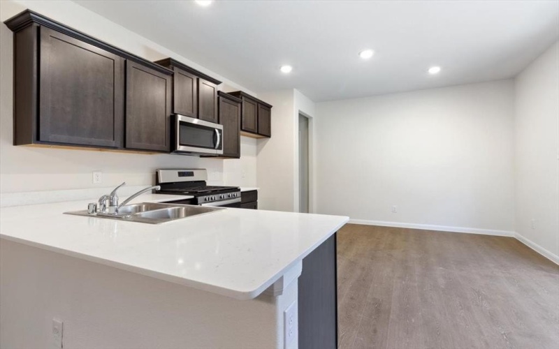 3902 Oak Creek Circle, Denison, TX 75020, 3 Habitaciones Habitaciones , ,2 BañosBaños,Residential Lease,En Alquiler,3902 Oak Creek Circle,20947592