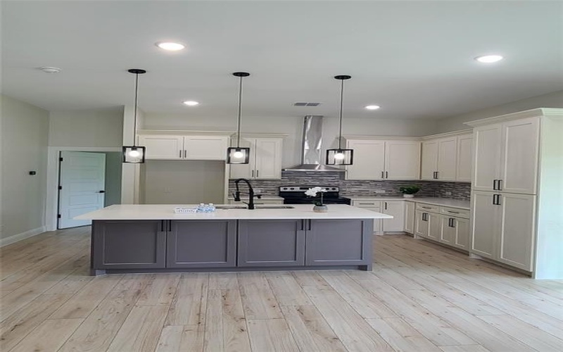 1506 SAYLE Street, Greenville, TX 75401, 3 Bedrooms Bedrooms, ,2 BathroomsBathrooms,Residential,For Sale,1506 SAYLE Street,20947613