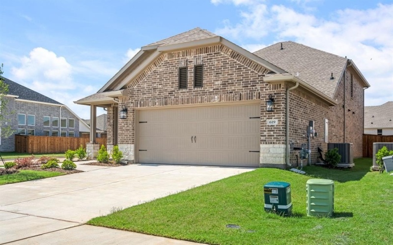619 Sunflower Trail, Sherman, TX 75092, 4 Bedrooms Bedrooms, ,2 BathroomsBathrooms,Residential Lease,For Rent,619 Sunflower Trail,20947816
