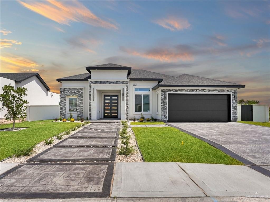 2313 Trinity Avenue, McAllen, TX 78504, 4 Bedrooms Bedrooms, ,3 BathroomsBathrooms,Residential,For Sale,2313 Trinity Avenue,472145