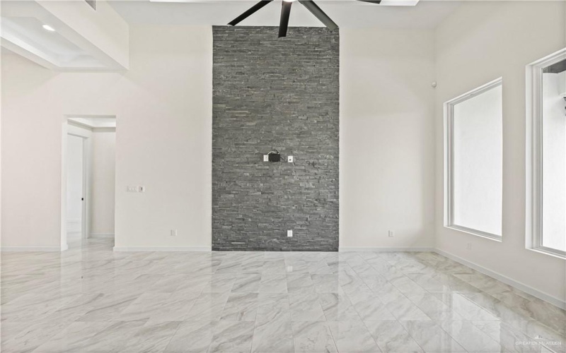 2313 Trinity Avenue, McAllen, TX 78504, 4 Bedrooms Bedrooms, ,3 BathroomsBathrooms,Residential,For Sale,2313 Trinity Avenue,472145