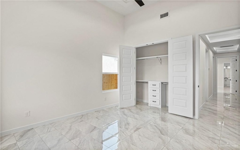 2313 Trinity Avenue, McAllen, TX 78504, 4 Bedrooms Bedrooms, ,3 BathroomsBathrooms,Residential,For Sale,2313 Trinity Avenue,472145