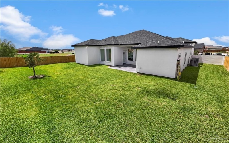 2313 Trinity Avenue, McAllen, TX 78504, 4 Bedrooms Bedrooms, ,3 BathroomsBathrooms,Residential,For Sale,2313 Trinity Avenue,472145