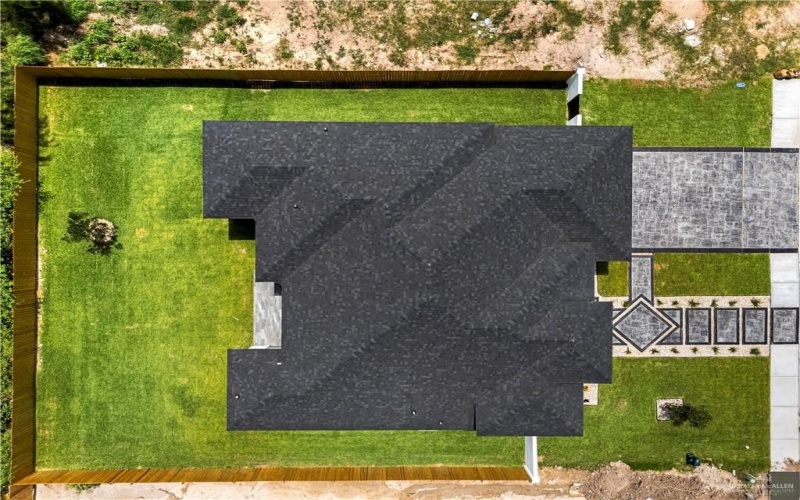 2313 Trinity Avenue, McAllen, TX 78504, 4 Bedrooms Bedrooms, ,3 BathroomsBathrooms,Residential,For Sale,2313 Trinity Avenue,472145